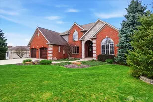 713 Stone Hollow Pl, Bellefontaine, OH 43311 - Photo 1