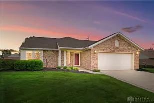 1811 Hambletonian Ct, Miamisburg, OH 45342 - Photo 1