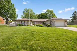 6330 Rangeview Dr, Clayton, OH 45415 - Photo 1