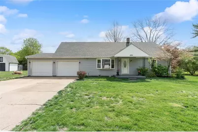 626 W Crescent Lane, Franklin, OH 45005 - Photo 1