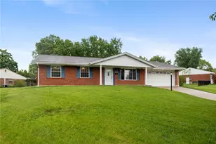 734 N Bayberry Dr, Miamisburg, OH 45342 - Photo 1
