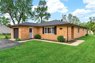 19 Gloria Ave, New Lebanon, OH 45345 - Photo 1