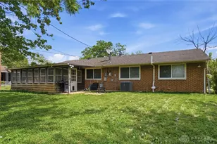 6629 Hubbard Dr, Huber Heights, OH 45424 - Photo 1