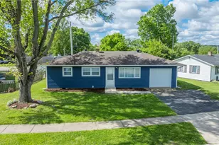 934 Carole St, Miamisburg, OH 45342 - Photo 1