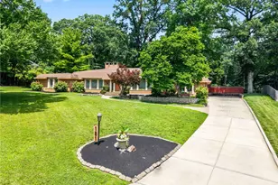 181 Trailwoods Dr, Dayton, OH 45415 - Photo 1