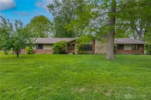 5440 Royalwood Dr, Centerville, OH 45429 - Photo 1