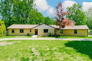 1696 Greene Valley Dr, Beavercreek, OH 45432 - Photo 1