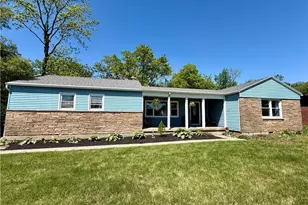 233 Grand Vista Dr, Beavercreek, OH 45440 - Photo 1