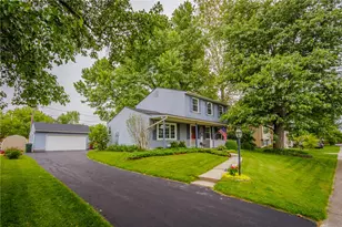209 Brentwood Dr, Englewood, OH 45322 - Photo 1
