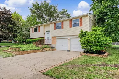 641 Mariclaire Avenue, Dayton, OH 45377 - Photo 1