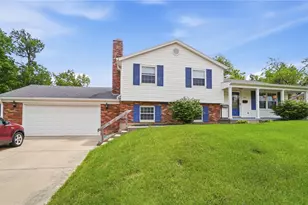 945 Kenbrook Dr, Vandalia, OH 45377 - Photo 1