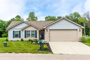 105 Pebble Creek, Eaton, OH 45320 - Photo 1