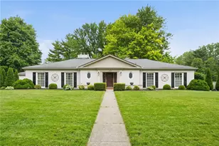 1920 Mapleton Dr, Centerville, OH 45459 - Photo 1