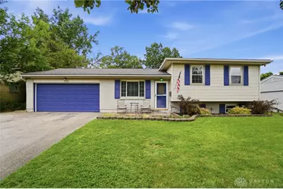 245 Grantwood Drive, West Carrollton, OH 45449 - Photo 1