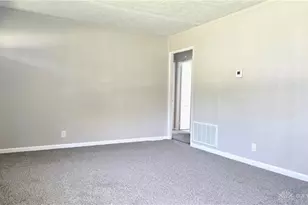 138 William St, Dayton, OH 45449 - Photo 1