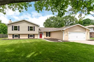 7221 Showplace Dr, Huber Heights, OH 45424 - Photo 1