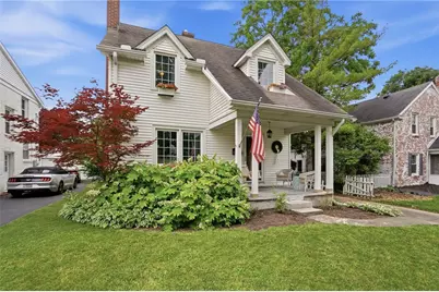 406 East Drive, Oakwood, OH 45419 - Photo 1