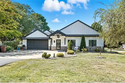 137 S Waynesville Road, Oregonia, OH 45054 - Photo 1