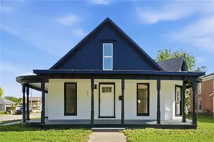 217 W Jefferson St, New Carlisle, OH 45344 - Photo 1
