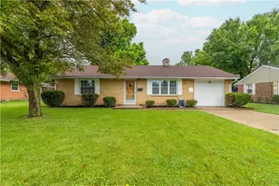 703 Greenhurst Dr, Vandalia, OH 45377 - Photo 1