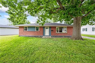 2144 Mountview Cir, Dayton, OH 45414 - Photo 1