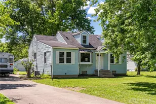 945 S Linden Ave, Miamisburg, OH 45342 - Photo 1