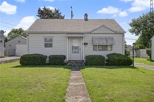 662 Reading Dr, Springfield, OH 45505 - Photo 1