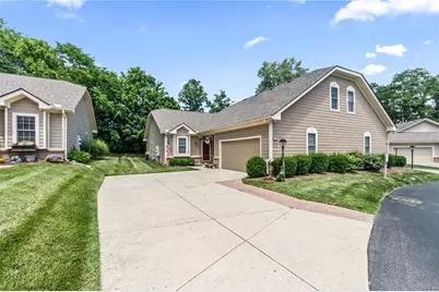 3378 Darbyshire Drive, Beavercreek, OH 45440 - Photo 1