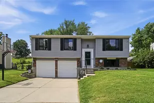 5673 Planet Dr, Fairfield, OH 45014 - Photo 1