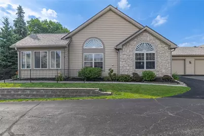 221 Villa Pointe Drive, Springboro, OH 45066 - Photo 1