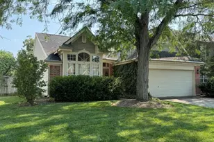 2348 Polo Park Dr, West Carrollton, OH 45439 - Photo 1