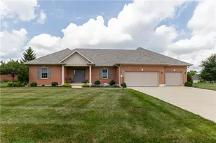 801 Hawk Ave, Tipp City, OH 45371 - Photo 1