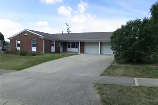 7001 Charing Ct, Huber Heights, OH 45424 - Photo 1