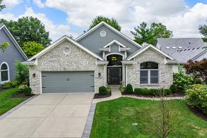 9727 Greenside Court, Centerville, OH 45458 - Photo 1