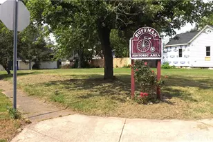 2205 E 5th St, Dayton, OH 45403 - Photo 1
