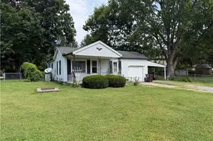 6067 Ivy Ln, West Alexandria, OH 45381 - Photo 1