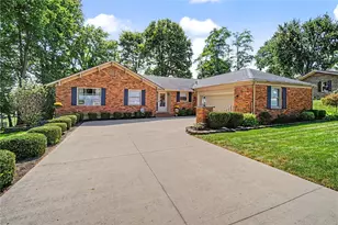 209 E Twin St, Lewisburg, OH 45338 - Photo 1