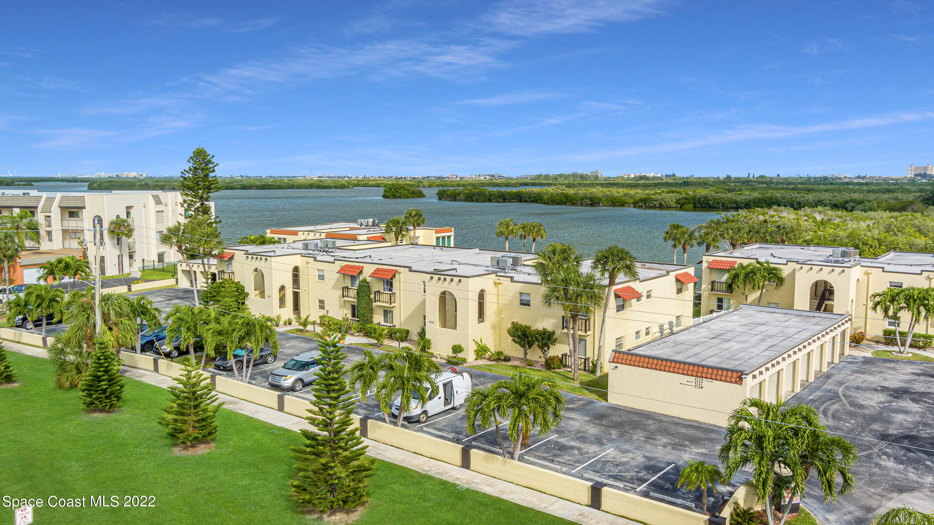 1727 Minutemen Causeway 208, Cocoa Beach, FL 32931 MLS 952199