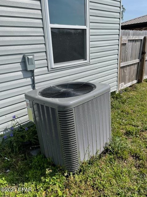 2813 22nd St, Panama City FL  32405-2323 exterior