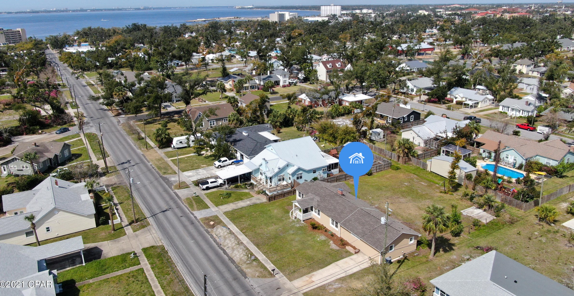 611 Cherry St, Panama City FL  32401-3813 exterior