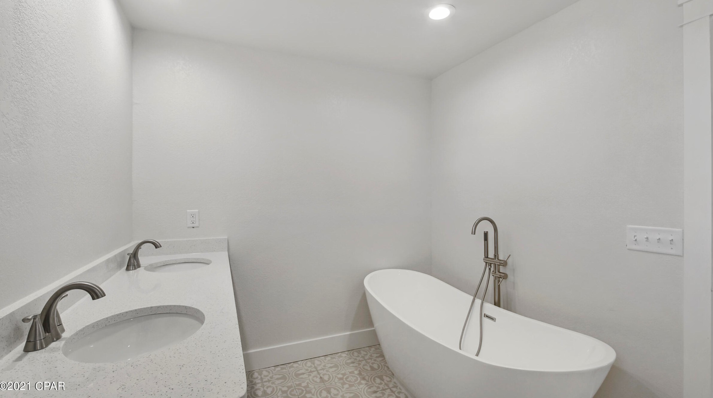 611 Cherry St, Panama City FL  32401-3813 exterior