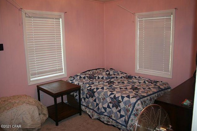 3252 Triple Ln, Caryville FL  32425-6406 exterior