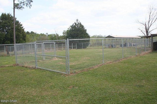 3252 Triple Ln, Caryville FL  32425-6406 exterior