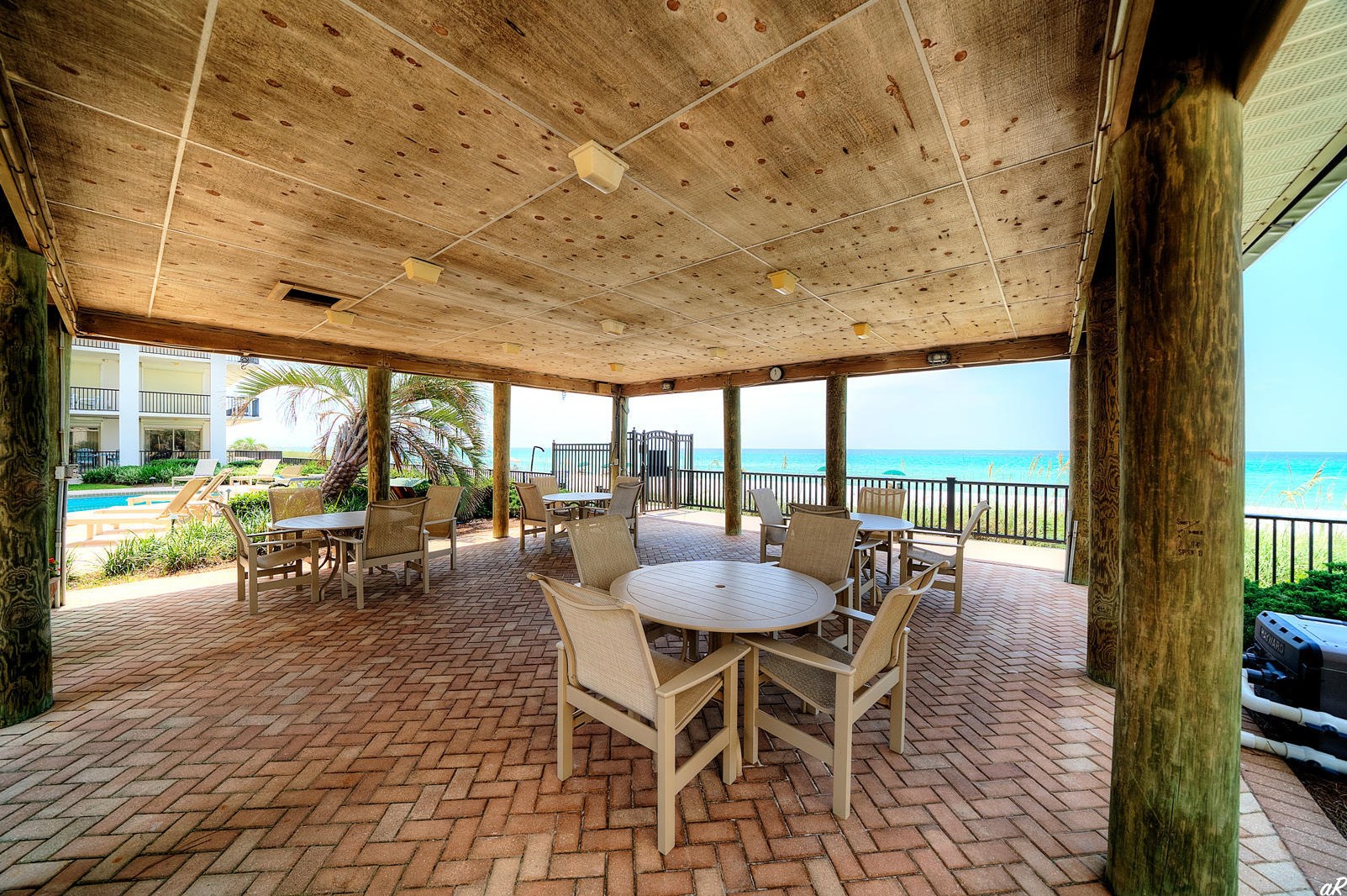 6323 Thomas Dr, Panama City FL  32408-5659 exterior