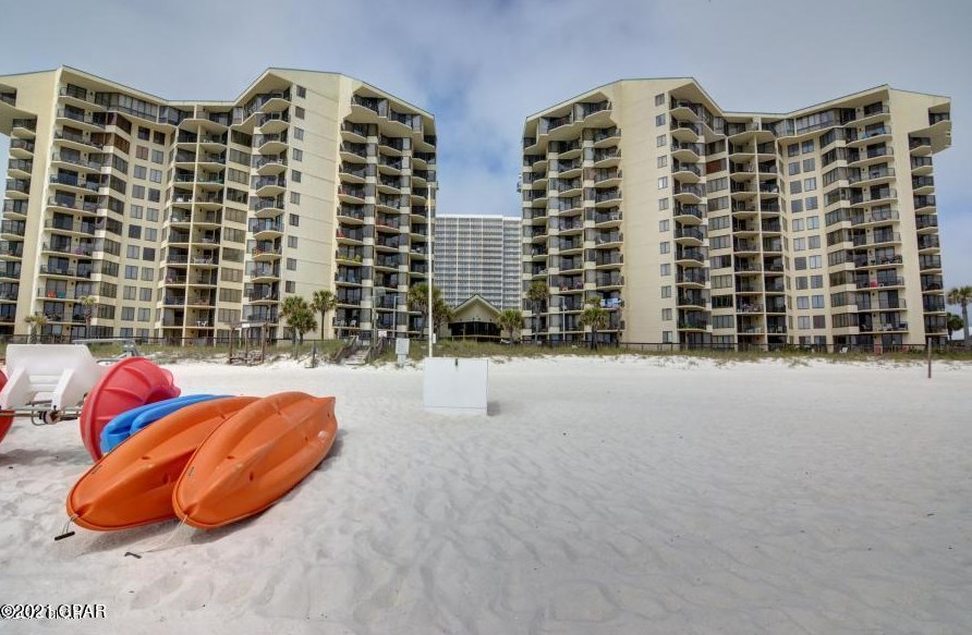 9850 Thomas Dr, Panama City FL  32408-4242 exterior