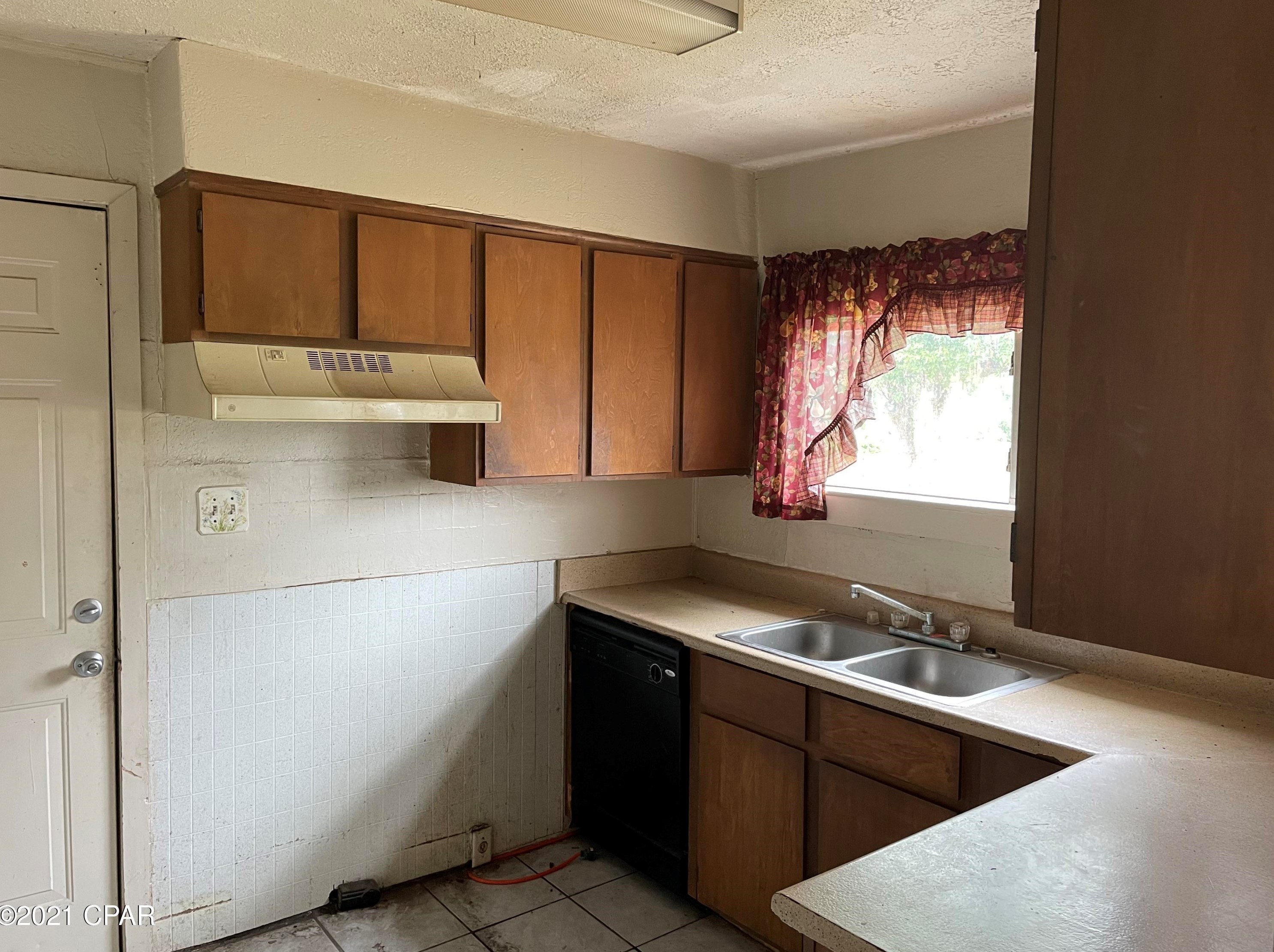 416 A St, Panama City FL  32404-7118 exterior