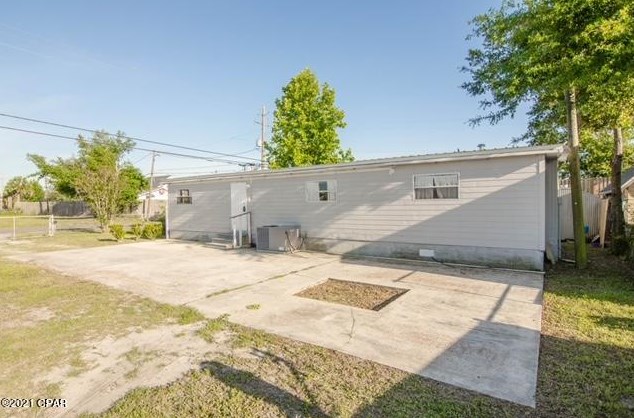 2821 Frankford Ave, Panama City FL  32405-2831 exterior