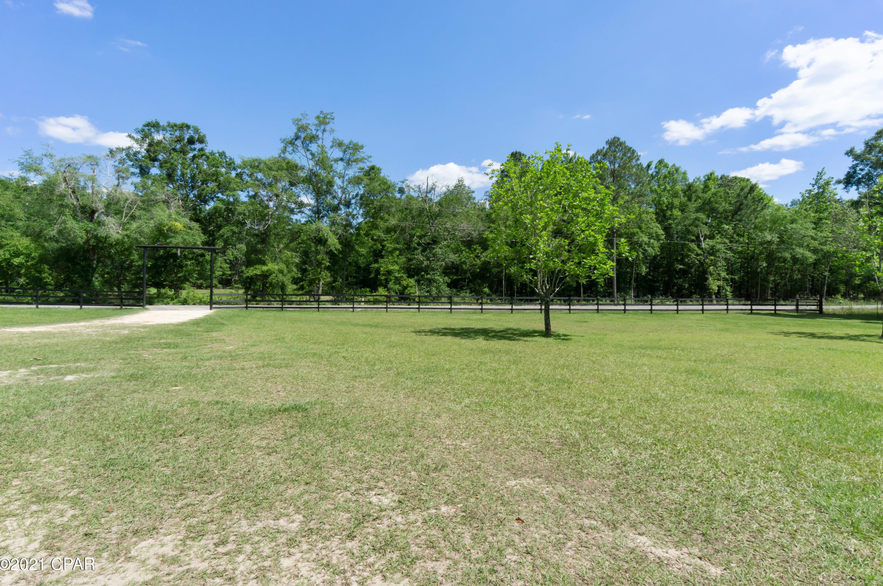 1780 Steverson Rd, Caryville FL  32425-5604 exterior