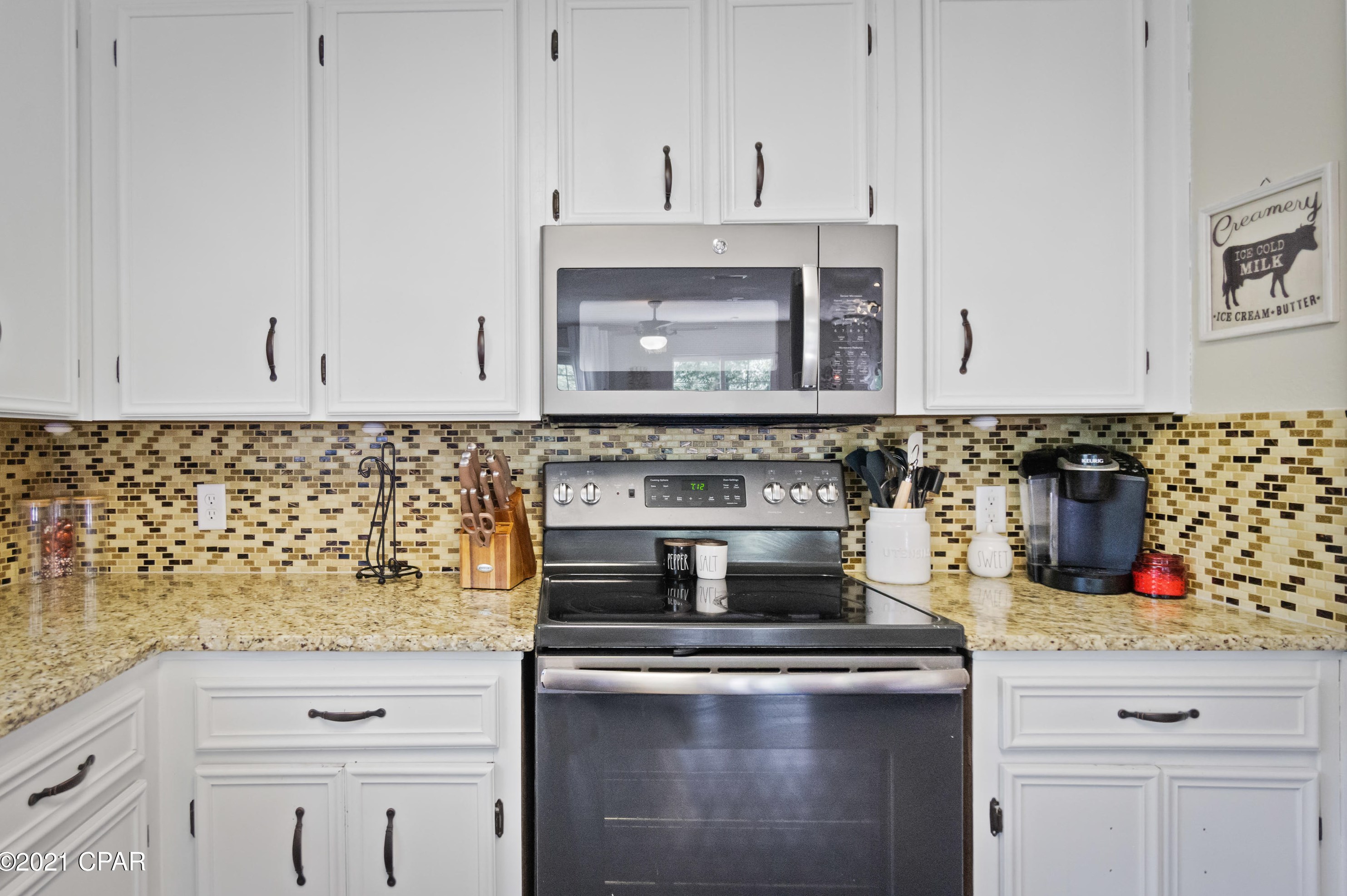 1780 Steverson Rd, Caryville FL  32425-5604 exterior