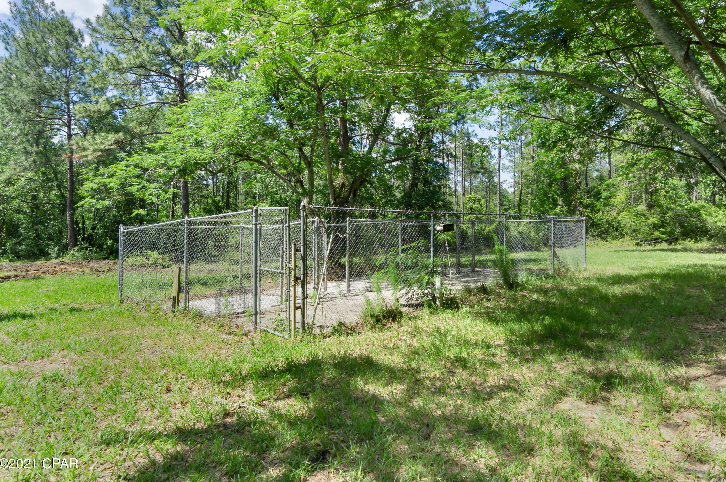 1780 Steverson Rd, Caryville FL  32425-5604 exterior